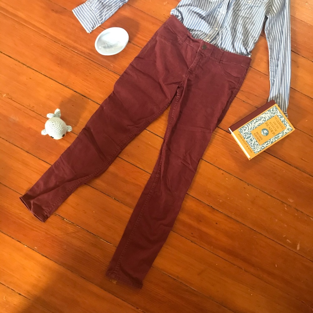 Red Abercrombie & Fitch Pants